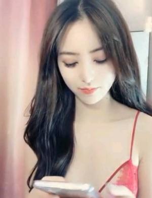 骚气冲天气质好高颜值粉逼妹子白嫩肌肤扭动胴体玩诱惑勾引狼友道具抽插小嫩穴来了操我啊