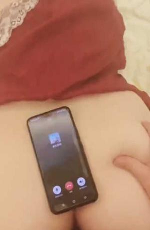 和前任偷情~被女朋友电话查岗差点被发现~这电话来得可真巧