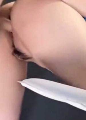漂亮美女吃鸡啪啪 别人对你好是想跟你上床 我不一样 厨房也可以 愿每一阵身体的抽搐都是对爱的表现 当然肯定要内射