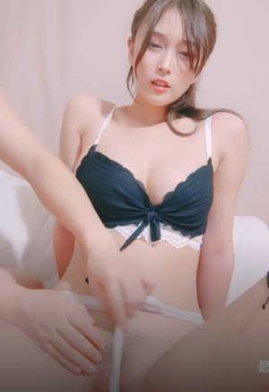 ❤️嫩模小白兔！极品尤物乖巧美女！吸吮深喉大屌，主动骑乘位插穴，边操边说骚话，娇喘呻吟好听