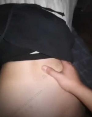《朋友的妻子就是用来骑的》好兄弟不在家偷偷操了他的漂亮老婆