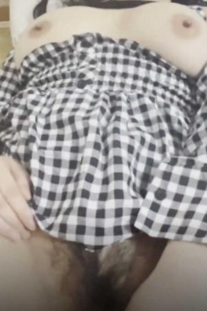 和姐姐在租房的日子 姐姐在喝的微醺状态下居然和我做爱了 我的性福生活来了
