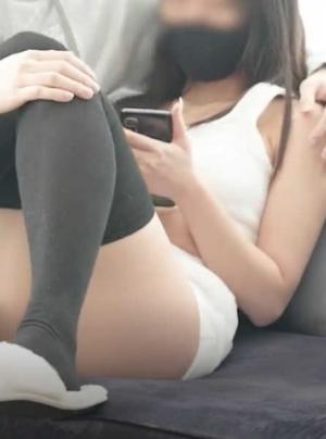 女神〖下面有根棒棒糖〗以性换游戏充值 青春活力少女粉嫩可爱白虎小嫩穴被大鸡巴狠狠的捅