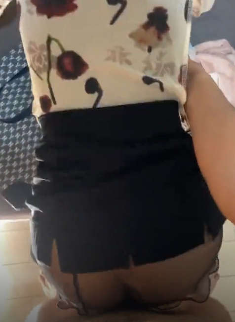 反差母狗人妻 戴上项圈狗链骚母狗喜欢被后入 端庄高雅的女神就喜欢被当成妓女一样狠狠羞辱 翘起屁股乖乖让爸爸操