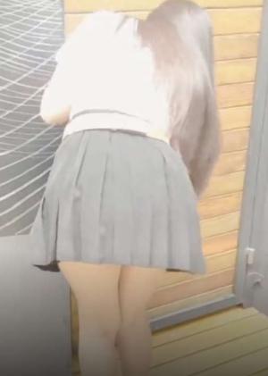 性感OL百褶裙小白领 为升值出轨公司高管，劲爆完美身材波涛胸涌，主动女上位用小穴温暖大肉棒！