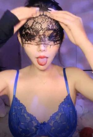 很带劲的御姐少妇，高颜值身材好逼逼淫水多多，丝袜高跟情趣诱惑，