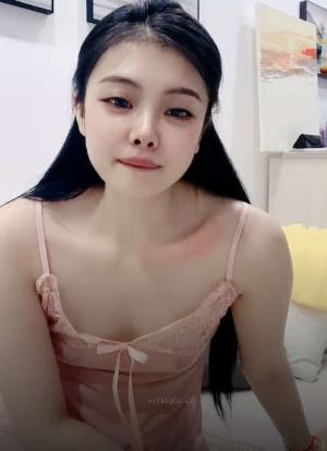 女神级的少妇换上情趣黑丝和炮友各种姿势啪啪
