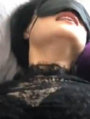 出轨人妻少妇好骚啊 下面淫水直流 被操喷高潮满嘴骚话连篇