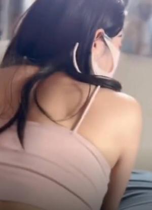 【SSRPeach】OF剧情私拍，不是做引体向上吗？怎么做着做着就吃起鸡巴了？