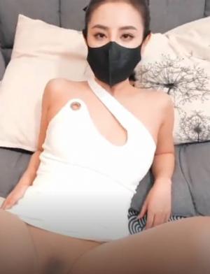 美腿女神【西野加奈】美腿主播_性欲开发_性感加奈化身主播约拍反被无良摄像师猛操内射