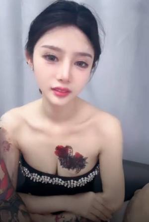 07年妹妹170cm高挑身材80多斤很瘦，这次精神小伙男友比较给力，干了近1小时