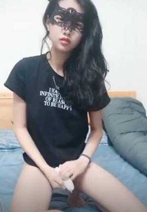 漂亮大奶美眉 不要这么用力轻一点 不好 身材丰满主动上位骑乘啪啪打桩 一对美乳晃不停 操的太猛小哥有点受不了