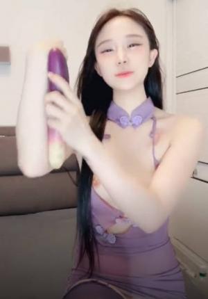 七彩主播【安小然】 丝袜小姨子勾引姐夫口交骑乘啪啪 6