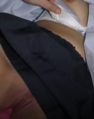 jk制服素人妹子啪啪，震动棒玩具玩穴，中出，第二发口爆吞精