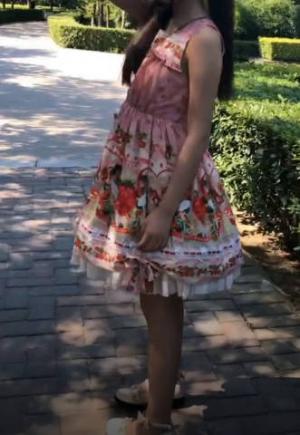 浆果儿全裸宅舞人前露出全裸调戏路人