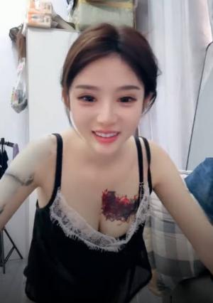 七彩主播【07年小妹妹】神仙颜值纹身小妹 9