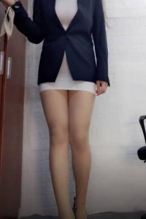 极品身材爆乳美腿女神『CC果如』潮喷剧情合集第1季 自慰高潮喷水各种淫语 7