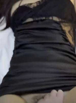 剧情 妍妍  姐姐假装睡着后的近亲相j 性感睡衣下是没穿内裤的迷人小穴 玩弄反被推到上位榨精