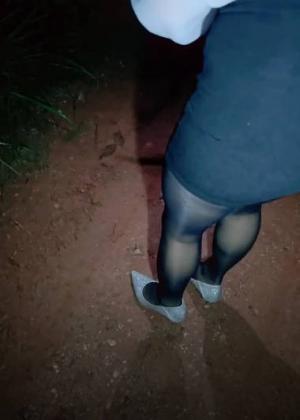 深夜户外激情车震啪啪啪，对白精彩刺激，无套猛操激战不停！