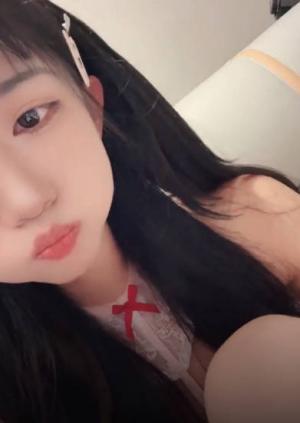 舞蹈系校花 《小鹿大秀》 性感骚舞~道具自慰~高潮喷水 4