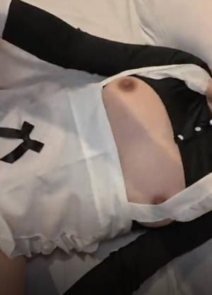 素人女子穿上女仆情趣黑丝啪啪，潮吹，中出，第二发撸射