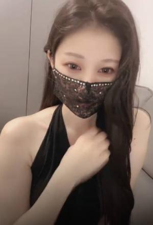 【娇萌】一手无法掌握的圆润美乳1