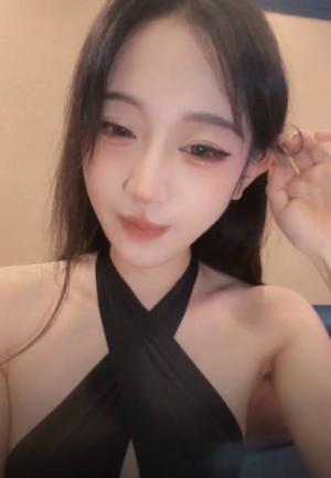 绝美校花纯欲母狗“菠萝吹吹”骚出天际合集 32