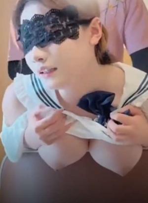 奶气草莓 穿着jk的巨乳萝莉大神狠狠无套内射这对奶子挂在椅子上的视角太绝了