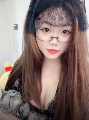 丰满学妹【仙鹤】零距离滋尿 道具自慰 2