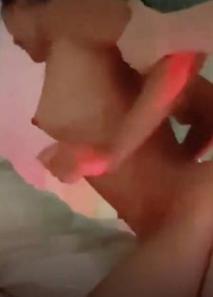 无套爆肏极品母狗-狗笼禁锢，炮机调教～白浆飞溅~