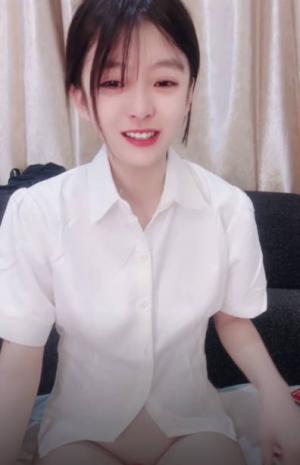 『源源baby』高挑身材超高颜值，清纯淫靡并存，轻轻一操就喷水 清纯面庞超反差 6