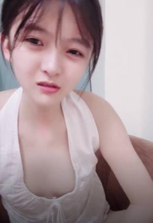 『小艺同学』『源源baby』两个极品校花级嫩妹4P淫乱，淫声荡语 终极梦想盛宴 1