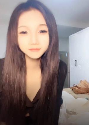 颜值嫩妹【淼淼】笑起来超甜，嫩出水，只有几根逼毛，极品一线天，口活干炮一条龙 2