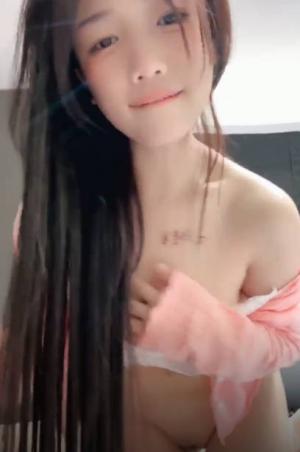 【e懒得喷】S狐狸精! 裸舞~脸穴同框道具自慰流白浆~1